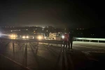 Bariyerlere çarpan motosikletli hayatını kaybetti
