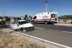 Bariyerlere çarpan otomobilde 6 kişi yaralandı