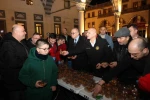 Başkan Önal, Berat Kandili’nde vatandaşlara lokma ikramında bulundu