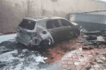 Batman’da park halindeki 3 otomobil alev topuna döndü