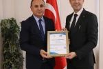 Bayburt’ta iki okula ‘Mavi Yeşil Okul’ etiketi verildi