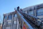 Bayburt’ta tehlike oluşturan buz sarkıtları temizleniyor