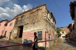 Bayındır’da metruk binada yangın paniği