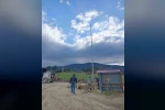 Bayrak direğinin ipini çaldılar