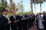 Bayram arifesinde şehitlik ziyaret edildi