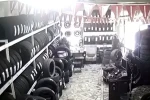 Bayrampaşa’da iş yerine düzenlenen silahlı saldırı kamerada