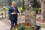BBP Genel Başkanı Destici: "Merhum Alparslan Türkeş’i vefatının 29’uncu sene-i devriyesinde kabri başında rahmetle yad ediyorum"