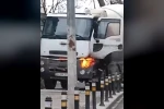 Beton kamyonu alev aldı, esnaf güçlükle söndürebildi