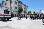 Beton mikserine çarpan motosiklettekiler ölümden döndü