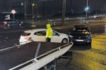 Beylikdüzü E-5’te iki araç çarpıştı: 1 yaralı