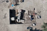 Bin 500 yıllık dibek ve bin 300 yıllık depo küpleri bulundu