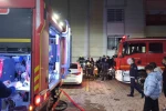 Binanın girişinde çıkan yangın korkuttu