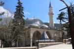 Birçok badire atlatan 508 yıllık cami tarihe tanıklık etmeye devam ediyor