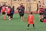Bitiş düdüğü ile birlikte yeşil saha ringe döndü