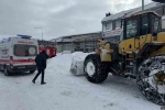 Bitlis’te karın ağırlığına dayanamayan çatı çöktü: 1 yaralı