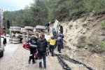 Bolu’da virajı alamayan hafriyat kamyonu devrildi: 1 ölü 