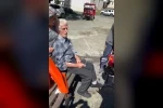 Borçka’da sel nedeniyle yolu kapanan köydeki hasta helikopterle hastaneye sevk edildi