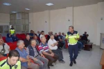 Boyabat’ta servis şoförleri ve rehber personellere trafik eğitimi