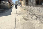 Bozuk yollar mahalleliyi isyan ettirdi