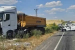 Bulanık’ta kamyonla kamyonet kafa kafaya çarpıştı: 2 ölü, 2 yaralı
