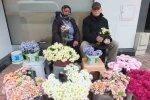 Burhaniye’ de çiçekçiler 14 Şubat’ı bekliyor 