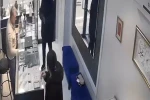 Bursa’da kamera şakası gibi soygun girişimi kamerada