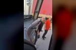 Bursa’da otobüs şoförü ile sürücü arasında ters yön tartışması 