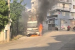 Bursa’da park halindeki kamyon alevlere teslim oldu