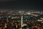 Bursalılar yeni yıla havai fişeklerle girdi