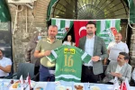Bursaspor Başkanı Enes Çelik Kapalı Çarşı’da esnafla buluştu