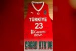Çağan için milli formasını bağışladı...1 milyon liradan açık artırmaya çıktı
