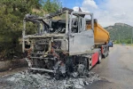 Cam madeni yüklü tır seyir halindeyken alev topuna döndü: Sürücü son anda kurtuldu