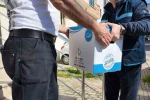 Çayırova’da ihtiyaç sahibi ailelere gıda kolisi dağıtılıyor