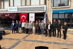 Çeşme Dalyanköy’de vatandaşa ücretsiz balık ziyafeti