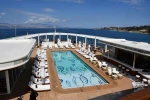 Çeşme’de kruvaziyer turizmi artıyor