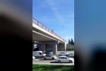 Çevre yolunda intihar girişimi trafiği durma noktasına getirdi