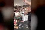 CHP İzmir’de olaylı gece: Gümrükçü il binasına girdi, taraflar arasında arbede çıktı