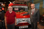 Çiçek Abbas, yıllar sonra minibüsüyle buluştu