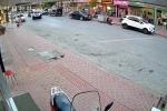 Cipe çarpan motosikletli metrelerce havaya savruldu: Kaza anı kamerada