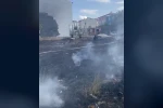 Çocukların yaktığı iddia edilen boş arsayı itfaiye söndürdü
