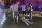 Çorlu’da aydınlatma direğine çarpan araç hurdaya döndü