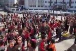 Dalga dalga büyüyen ilahi furyasına Kayseri de katıldı