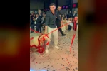 Damada verilen hediyeye herkes şaştı kaldı