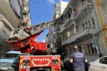 Dar merdivenden indirilemeyen hastanın imdadına itfaiye ekipleri yetişti