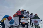 Demirkapı Tepesi’ne kış zirve tırmanışı