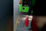 Denizli’de yanmaya başlayan halk otobüsünde facia ucuz atlatıldı 