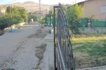 Deprem anı kameralara yansıdı