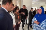 Deprem enkazından 4.günde kurtarılan kadın, 2 gün önce anahtarını teslim aldığı yeni yuvası için göz yaşları içerisinde devlete teşekkür etti