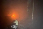 Depremde evi yıkılan aile yangınla ikinci kez yuvasız kaldı
