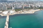 Depremle birlikte 80 santimetre kaymanın yaşandığı İskenderun sahili yeniden hayat buluyor